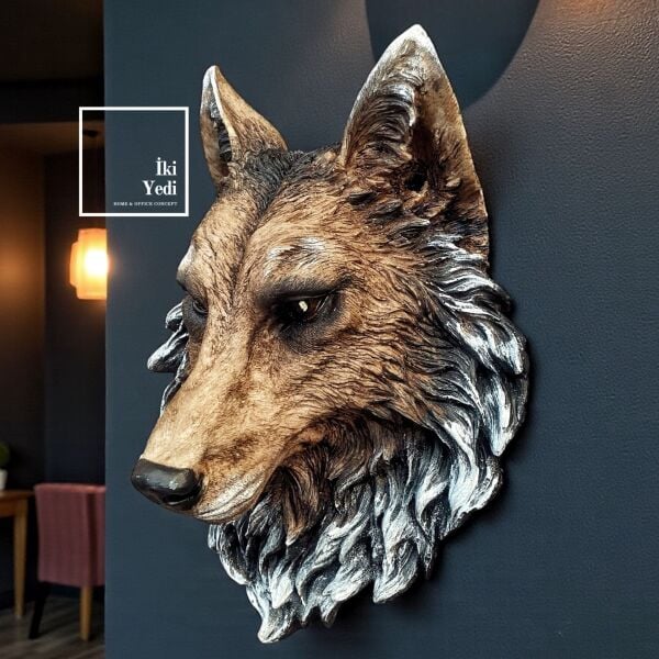 Norris Büyük Boy Kurt Duvar Dekoru 31×39 cm | Detaylı Reçine Figür Ev Ofis Rustik Duvar Süsü Hediye