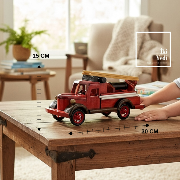 Novinko 773 Cesur Kahramanların Arabası Kırmızı İtfaiye Arabası Maketi Modeli Ahşap Dekoratif Obje
