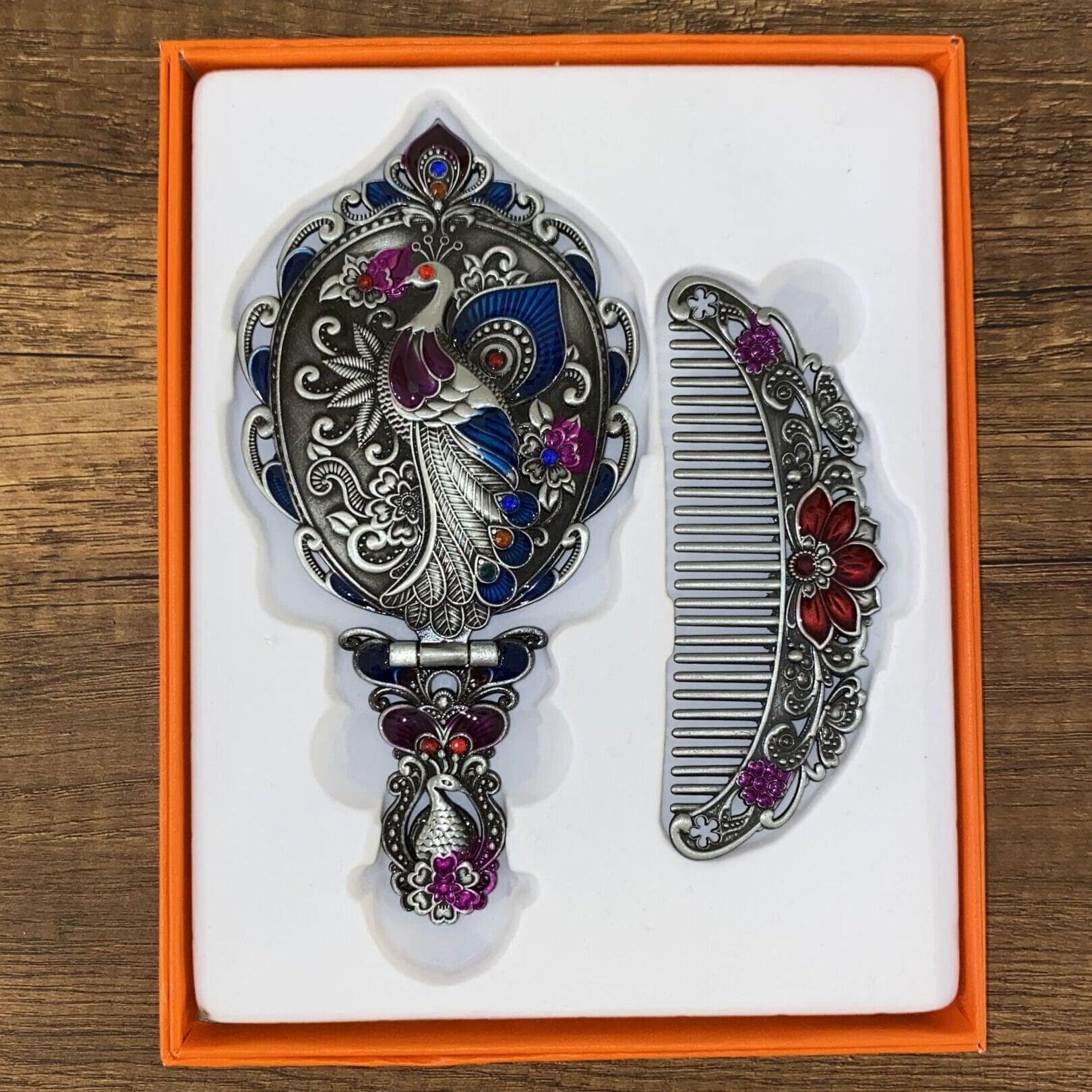 Timpani 772 Tavuskuşu Ayna Tarak Seti Metal İşlemeli Şık Hediyelik Çanta Tipi Dekor Otantik Figürlü