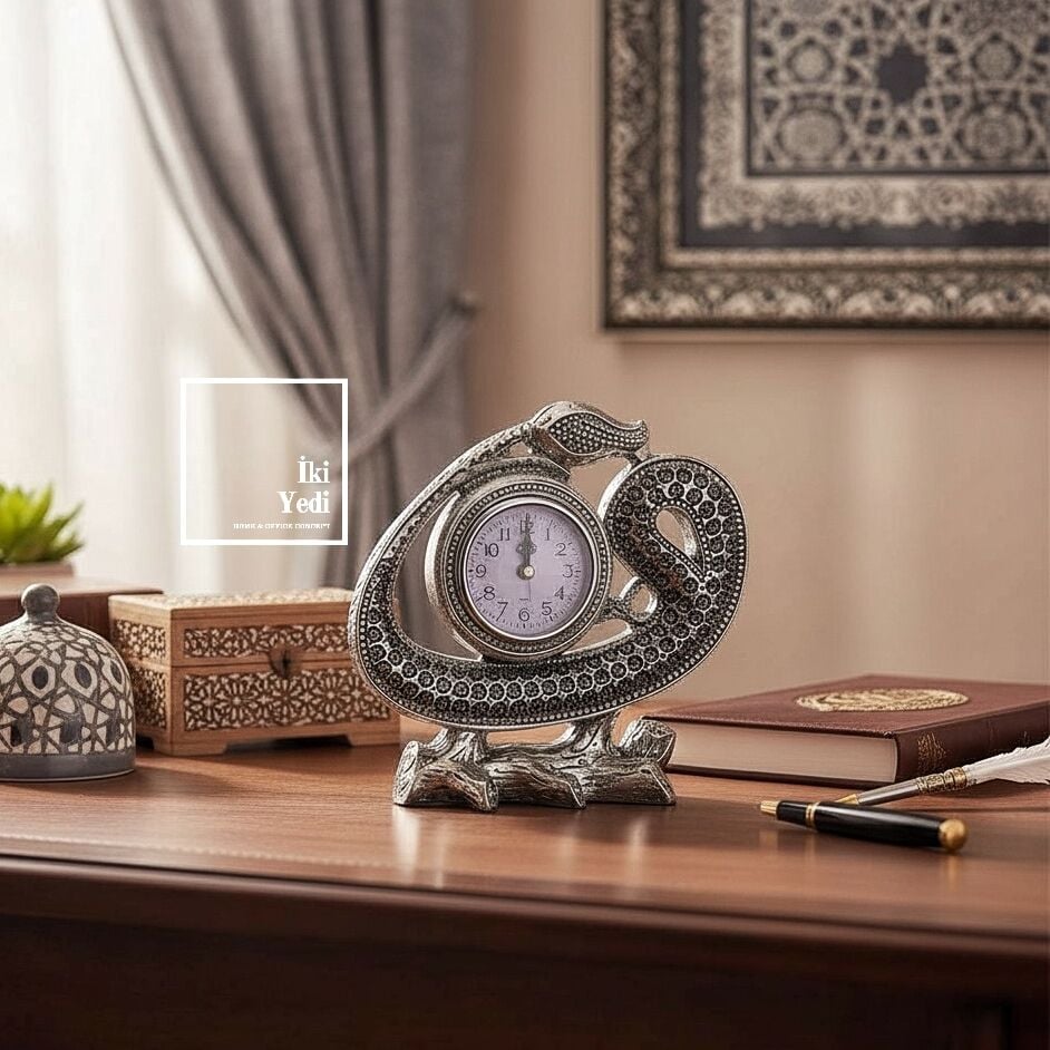 Lale Figürlü Esmaül Hüsna Desenli Metal Gri Masa Saati Dekoratif İslami Saat Şık Masa Üstü Aksesuar
