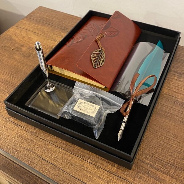 Neuberg 772 Deri Defterli Divit Hokka Seti Kaligrafi Yazı Takımı Ofis Masa Hediyesi Sıradışı Şeyler