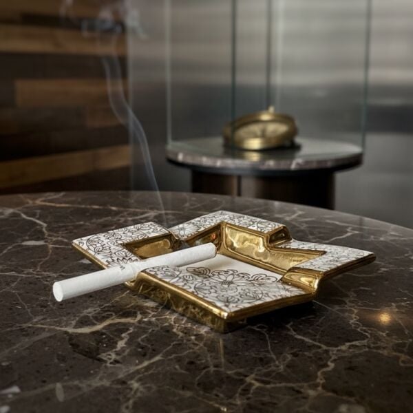 Tominay 7710 Kraliyet Dokunuşu Seramik Küllük Dekoratif Masa Üstü Ofis Aksesuar Hediyelik Eşyalar