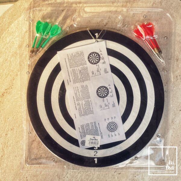 37 cm Dart Seti, Çift Taraflı Dart Tahtası ve 6 Ok, Eğlenceli Hedef Oyunu, Ofis ve Ev Hediyesi