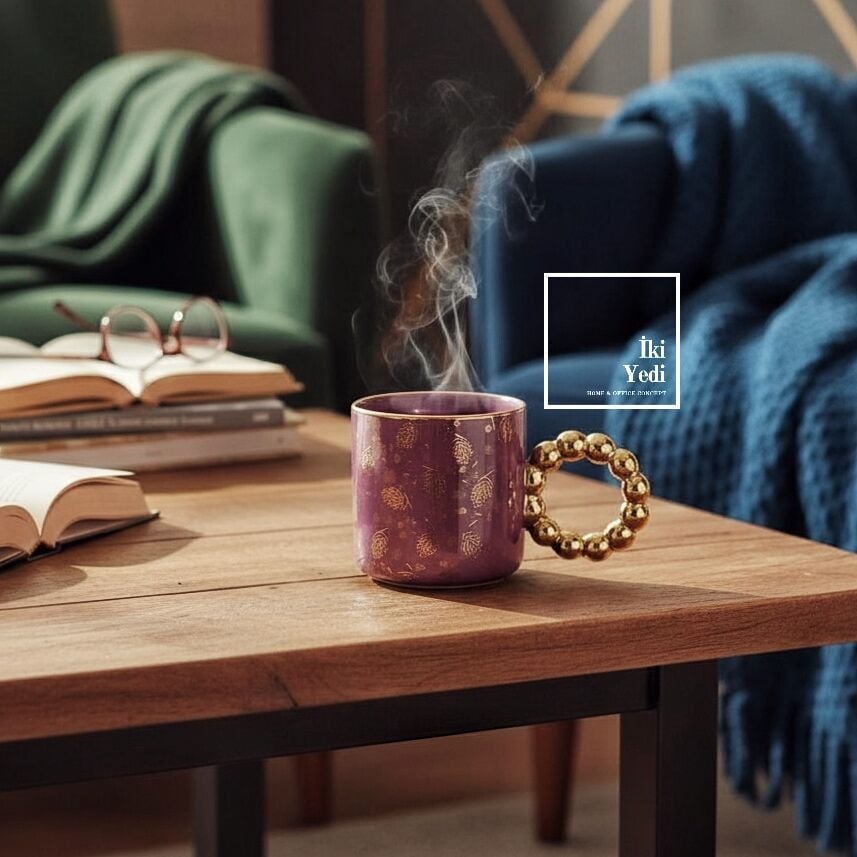 Tatia 771 Altın Kulplu Yaldızlı Mor Porselen Kupa Lüks Tasarım Dekoratif Kahve & Çay Fincanı Hediye