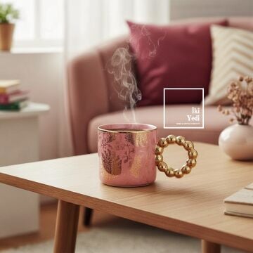 Tatia Altın Kulplu Yaldızlı Pembe Porselen Kupa | Dekoratif Lüks Çay & Kahve Kupası Hediyelik Eşya