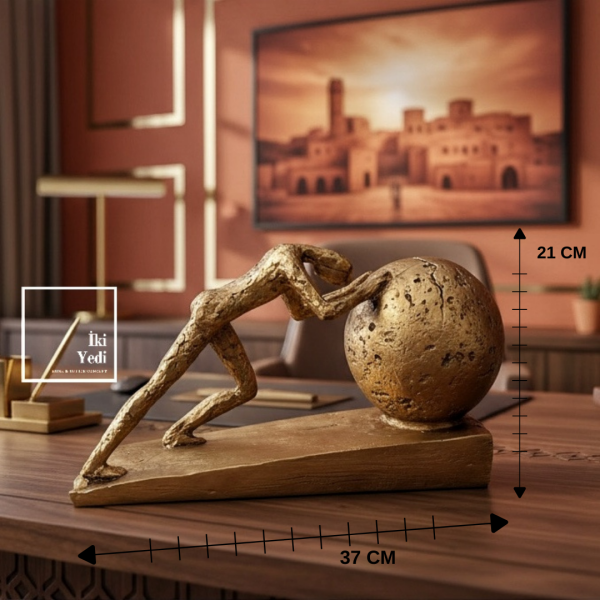 Bertruge İnsan Figürlü Küre Heykeli 37 cm Taş İten Adam Modern Dekoratif Masaüstü Obje Ev ve Ofis