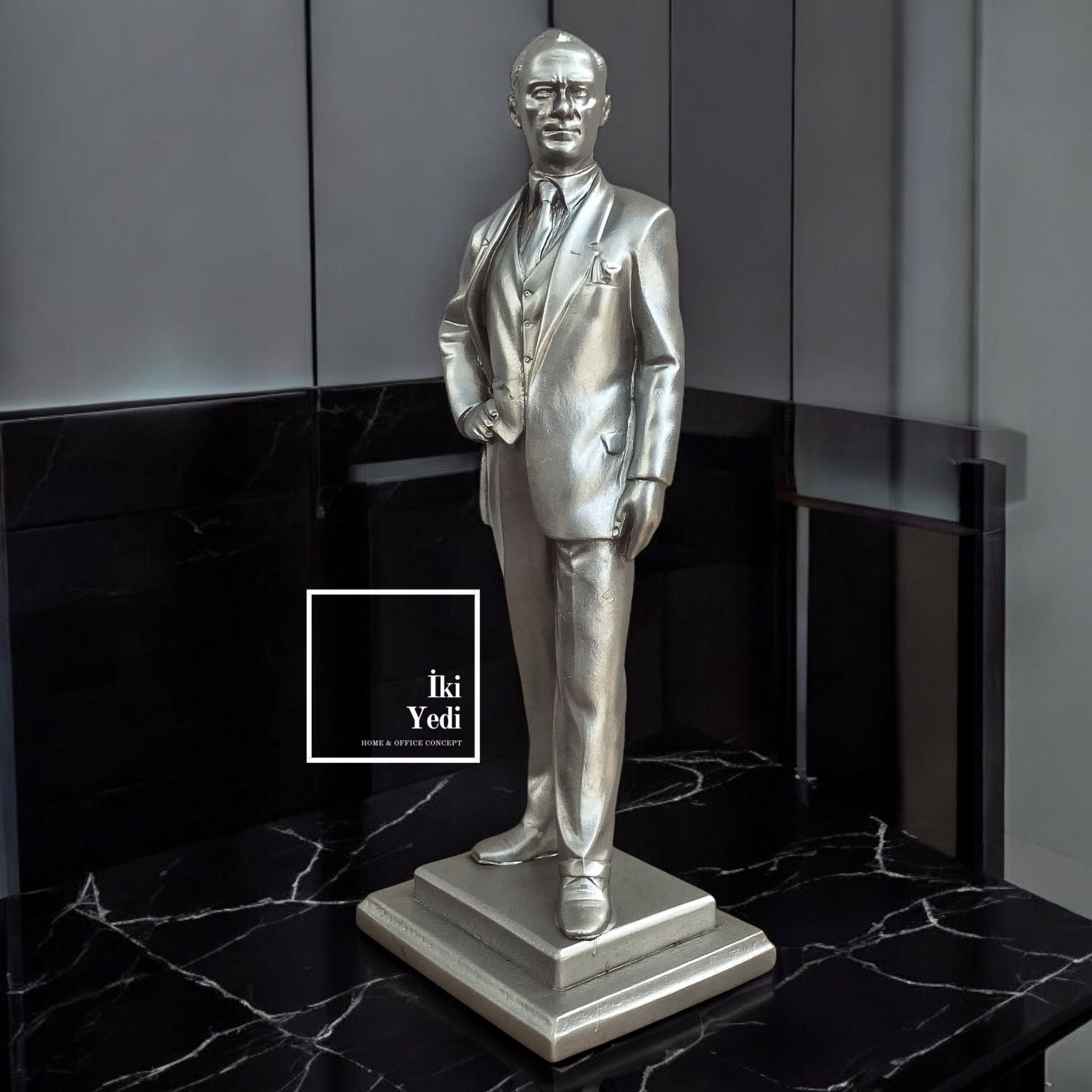 Gümüş Gri 41 cm Mustafa Kemal Atatürk Heykeli Ofis Hediyesi Ev Dekorasyonu Çalışma Alanı Yeni İş Hediyelik Eşyalar Objeler