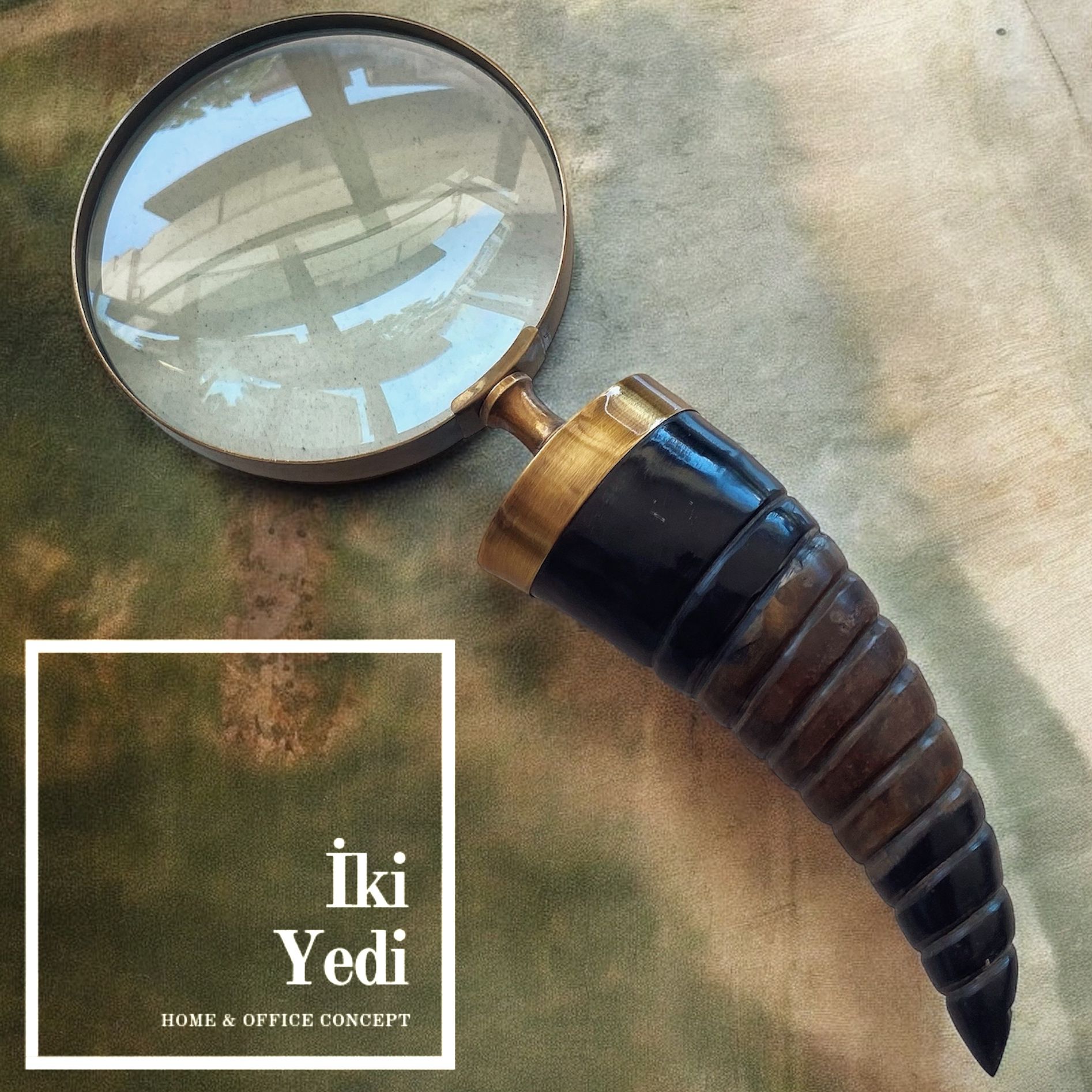 Chulan 26 cm Boynuz Saplı Antika Pirinç Büyüteç – Masa Üstü Ofis Dekoru ve Lüks Hediyelik Obje