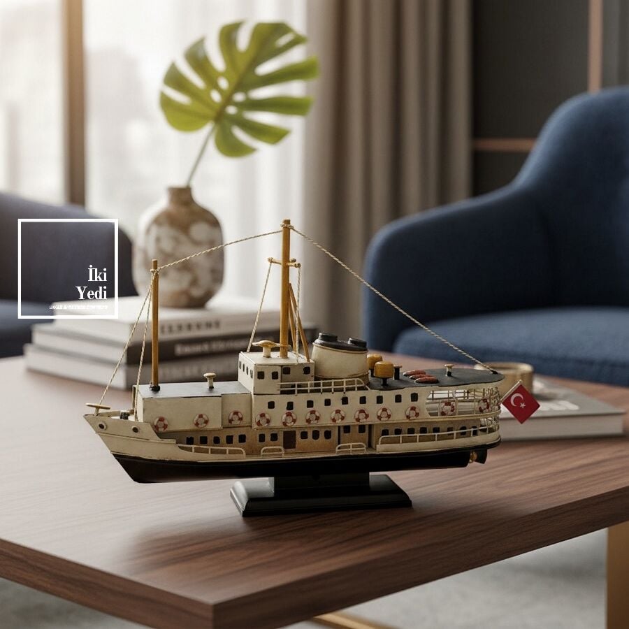 Seyran : Yolculuğun Hatırasını Taşıyan Dekoratif Metal Vapur Gemi Maketi Masa Üstü Denizcilik Obje