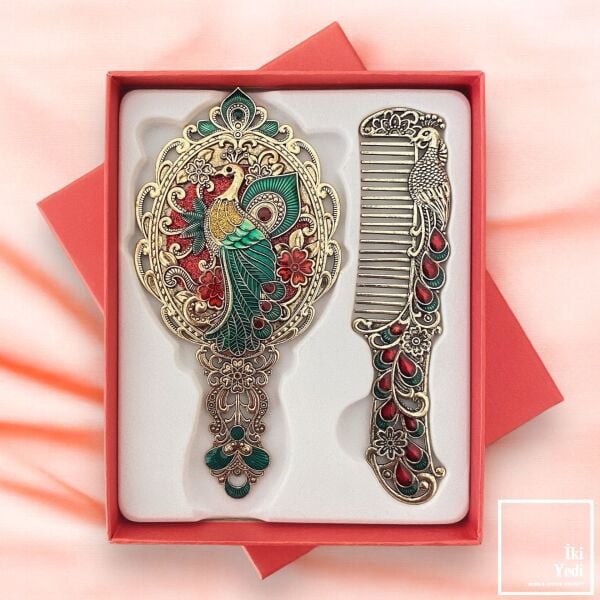 Timpani Tavuskuşu Tasarımlı Metal Ayna Tarak Seti Dekoratif Mini El Aynası Cep Tarağı Takımı Çanta İçi