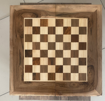 Santos Oyma Desen Masif Ahşap Tavla Takımı Parlak Kaplamalı Antik Tema Unutulmaz Hediye Backgammon