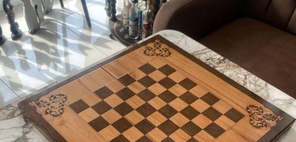 Kıbrıs Ahşap Tavla Takımı Antik Lüks Alevli Zar Figür Oyun Temalı Unutulmaz Hediye Backgammon Gift