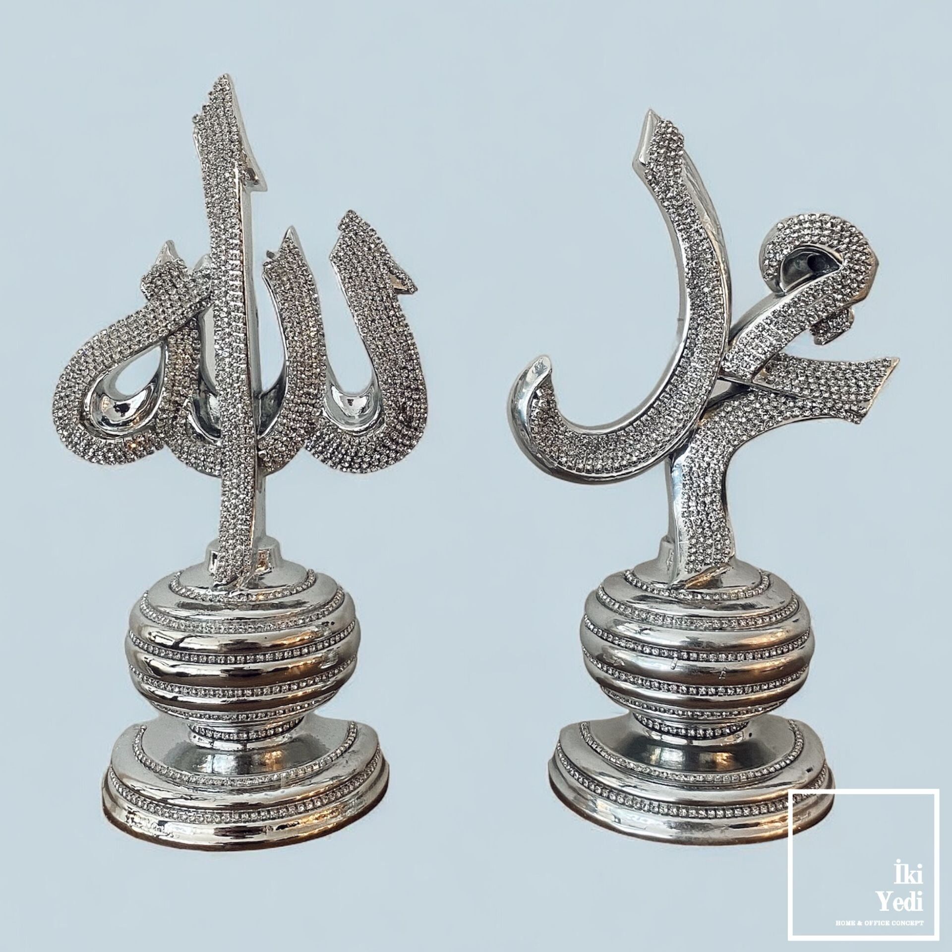 2'li Metal Lafız Seti İkili Taşlı Tasarım Gümüş Gri Allah (C.c.) ve Muhammed ( S.A.V. ) Lafzı Dini Objeler Dekoratif Objeler LFZ77-2