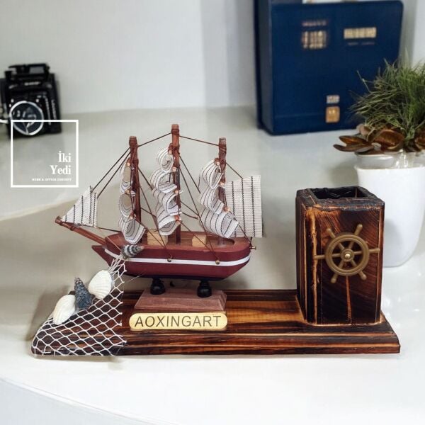 Aox Kalemlik Ahşap Gemi Maketi – Yelkenli Denizcilik Temalı Masa Üstü Obje, Ofis Dekor Hediyesi