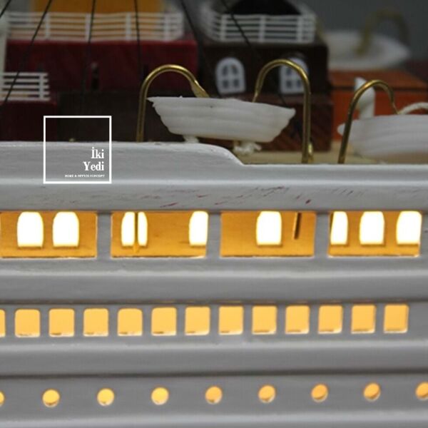 Higuain 80×30 cm Ledli Titanik Ahşap Gemi Maketi, Büyük Boy Dekoratif Obje – Hediyelik