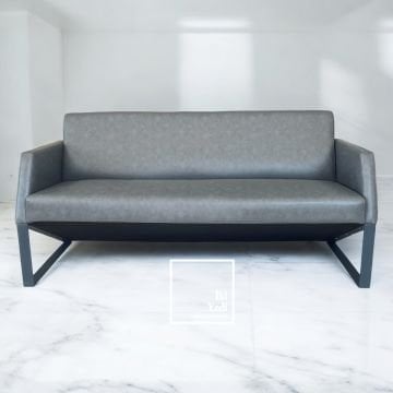 Patrice Metal Ayaklı Kaliteli Deri Üçlü Kanepe 3 Kişilik Koltuk Ofis Bekleme Koltuğu Büro Misafir Dinlenme Salonu Makam Odası Mobilyası Önü