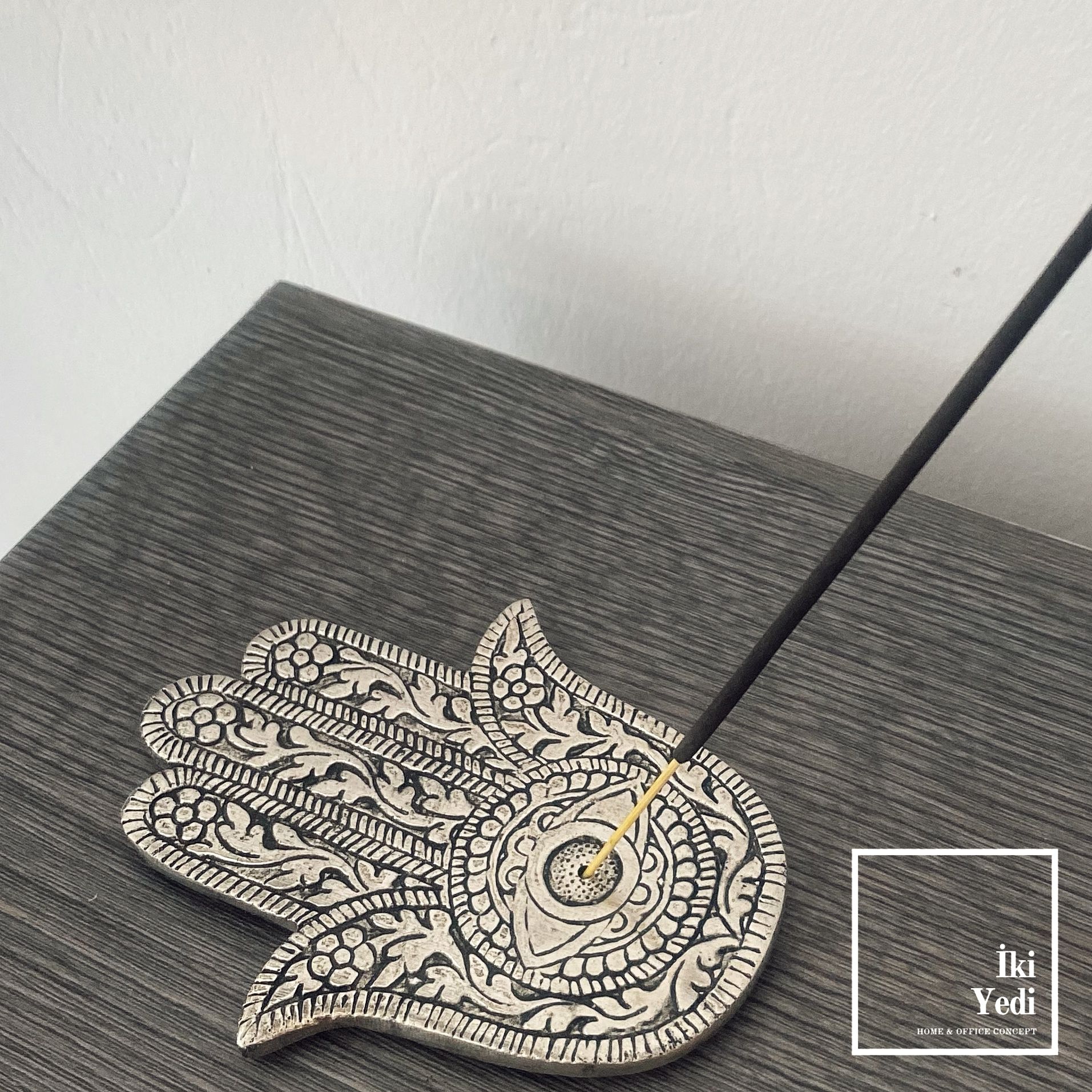 Hand Metal Tütsülük – El Tasarımı Çubuk Tütsü Kabı, Yıkanabilir Meditasyon Tütsülüğü