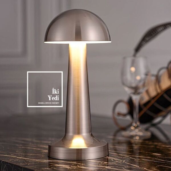 Herbert 77-1 Metal Krom Ledli Şarjlı Masa Lambası Dokunmatik 3 Renkli Şarj Edilebilir Abajur Ev Ofis Büro Hediyelik Obje