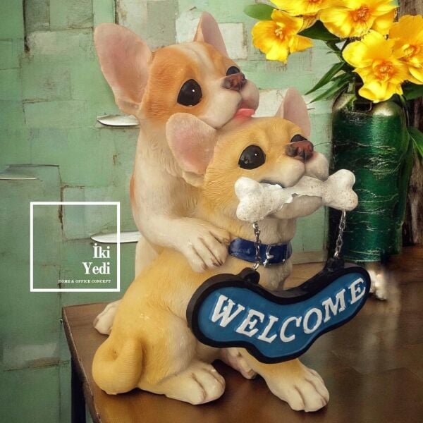 Welcome 77-1 Sarı Köpekler Karşılama Dekoru Obje Ofis Hediyesi Masa Üstü Aksesuar Karşılama Bankosu