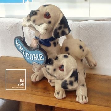 Welcome 77-2 Dalmaçyalı Köpekler Karşılama Dekoru Dekoratif Objeler Ev İş Ofis Hediyesi Masa Üstü Hediyelik Karşılama Bankosu