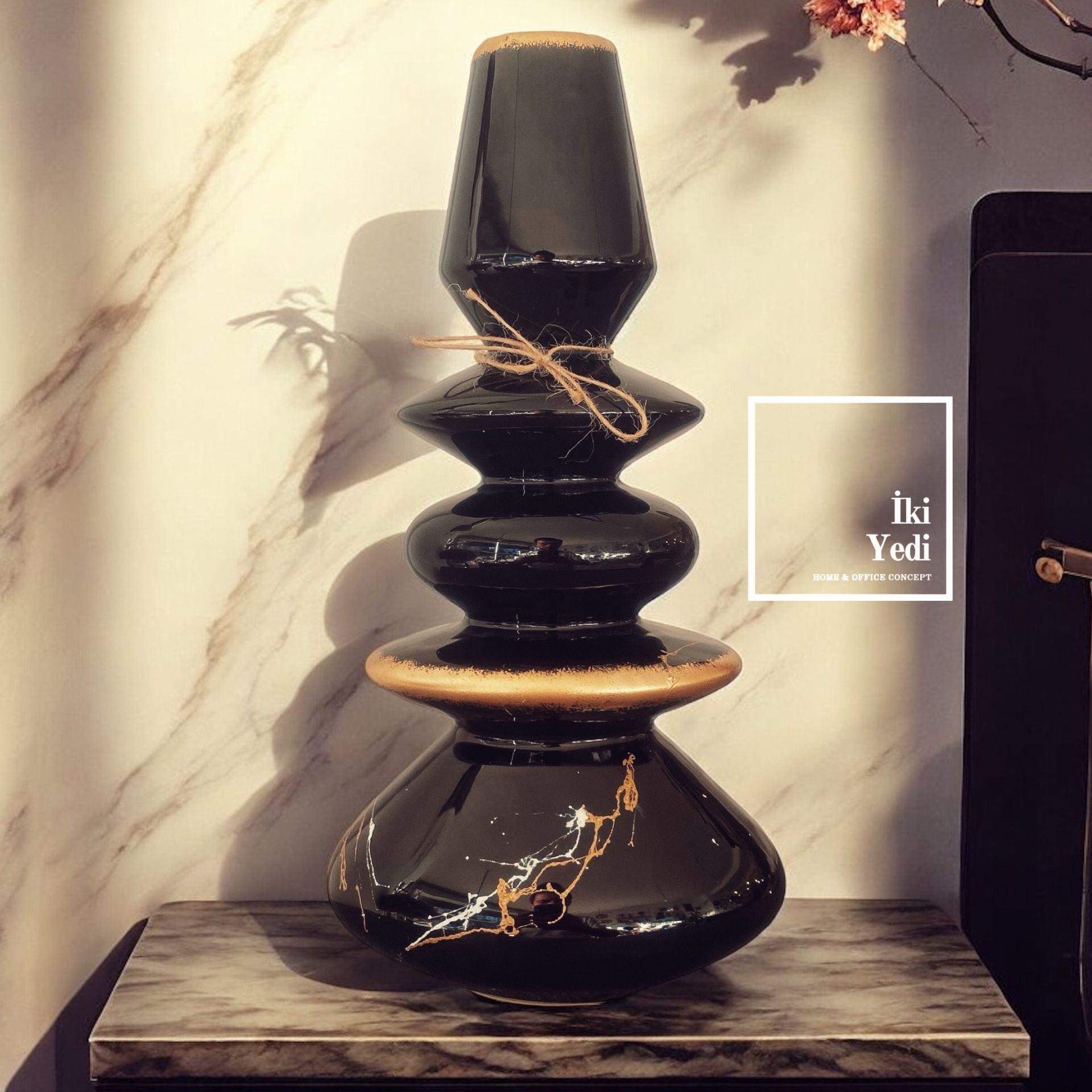 Nicolina 77-4 Siyah Mermer Desenli 34 cm Boğumlu Dekoratif Vazo, Modern Ev Ofis Hediyelik Obje