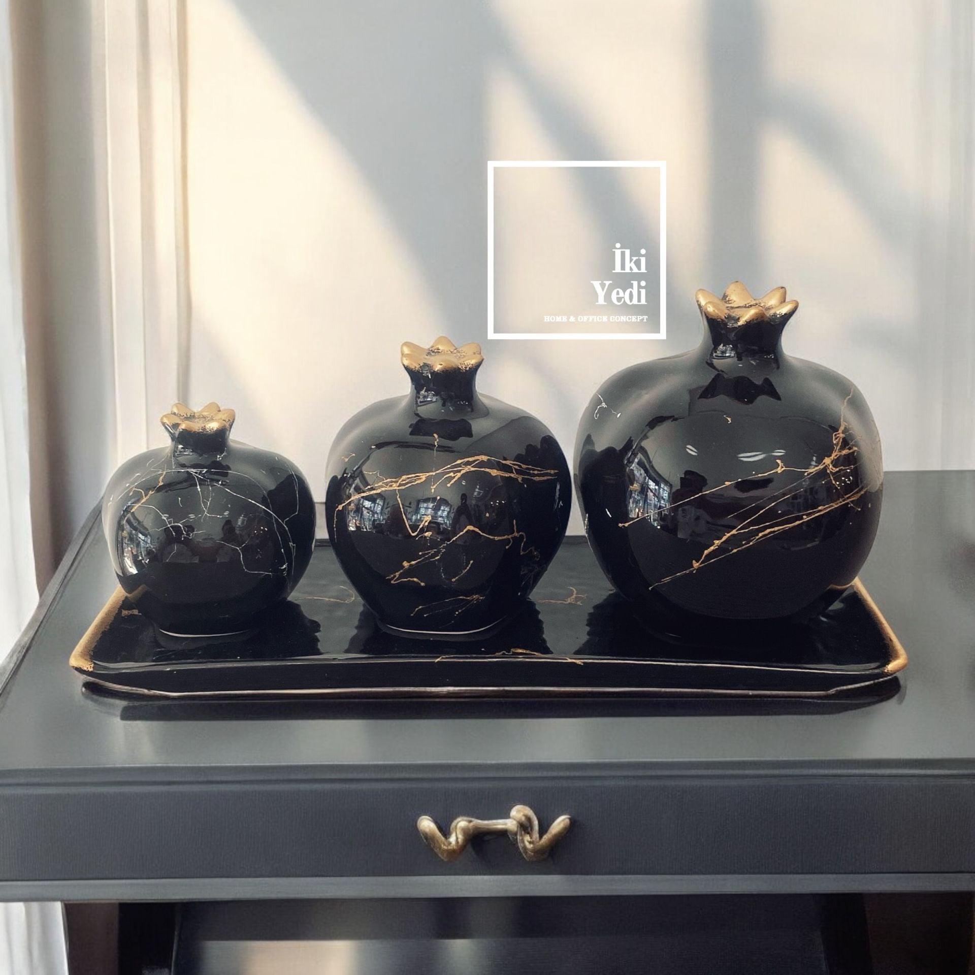 Nicolina 77-5 Siyah Mermer Desen 3'lü Nar Dekoratif Obje Seti Kaseli Ev Hediyesi Lüks Hediyelikler